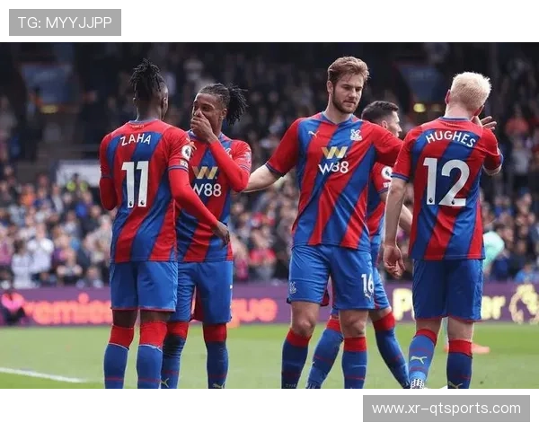 伯恩利主场特夫摩尔球场人工草皮，无雨雪干扰战术正常发挥